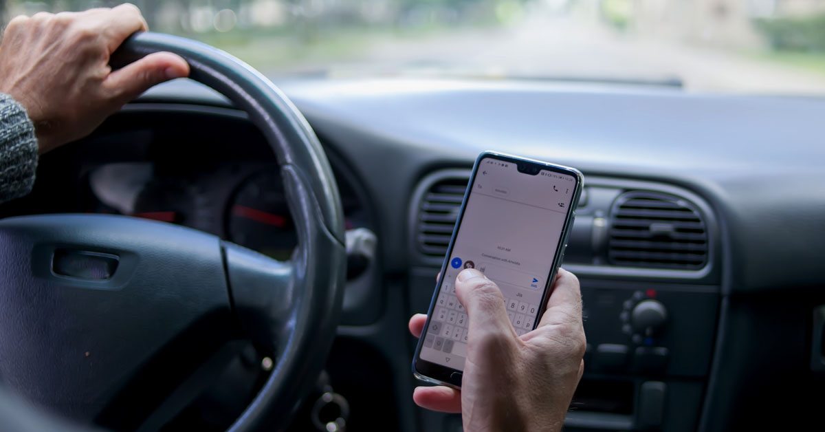 Distracted driving law in California - Accident Lawyer